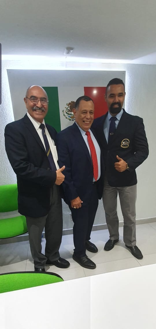 fisico1sebastianyalfredomuñozconcabezas